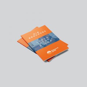Farverig brochure med professionelt layout – trykt marketingmateriale til virksomheder, events og reklamekampagner